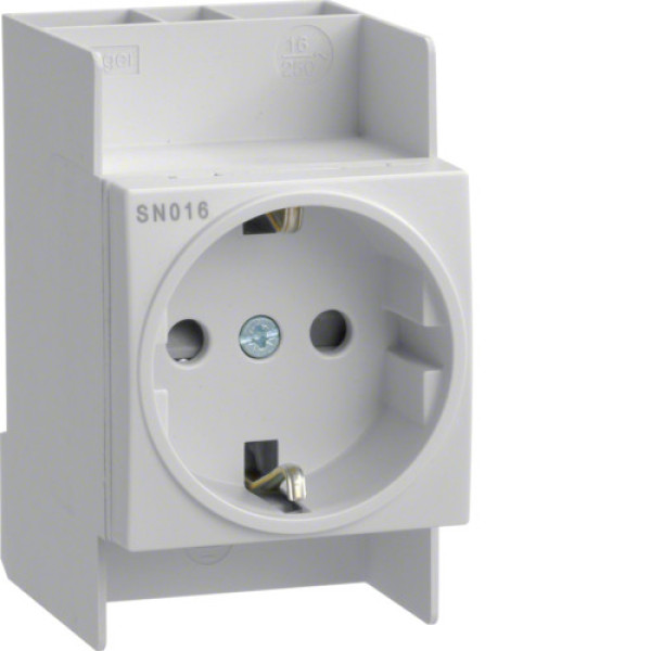Розетка на DIN 16А 230V 2.5мод Hager SN016