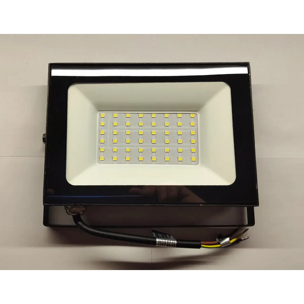Прожектор 50W 6500K IP65 Right Hausen чорний HN-191042